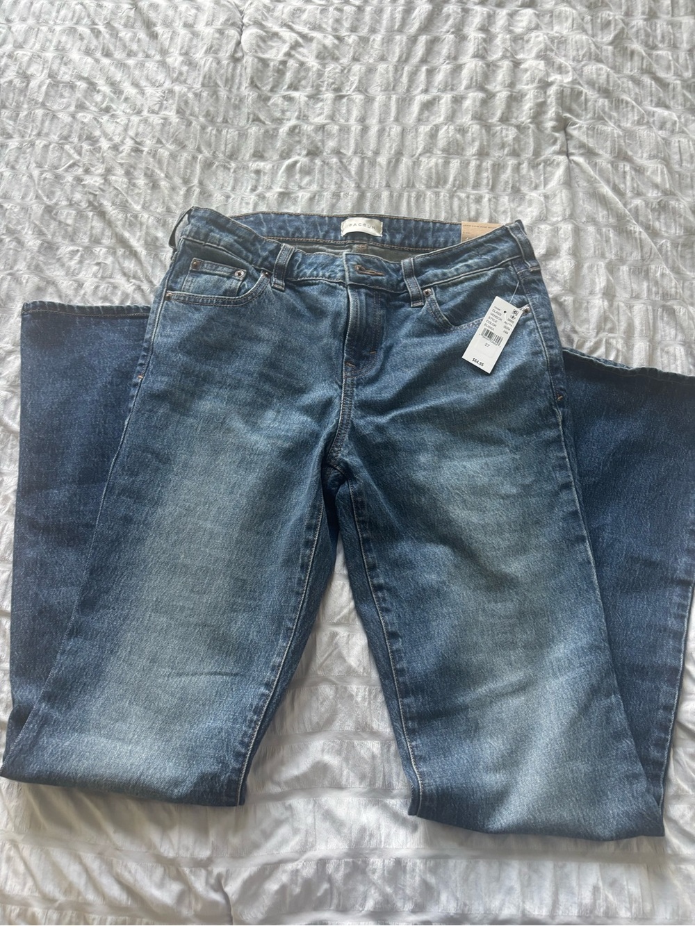 Women's Mid Wash Blue Jeans